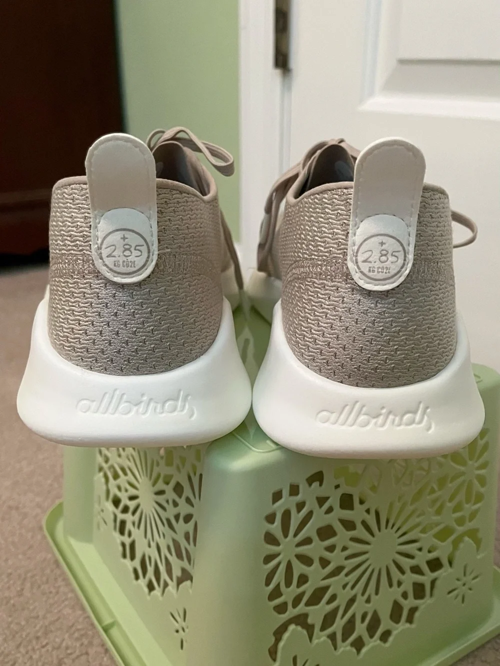 allbirds Women’s Tan/Khaki/Beige Superlight Tree Runners Sneakers (size 11) - Picture 10 of 11